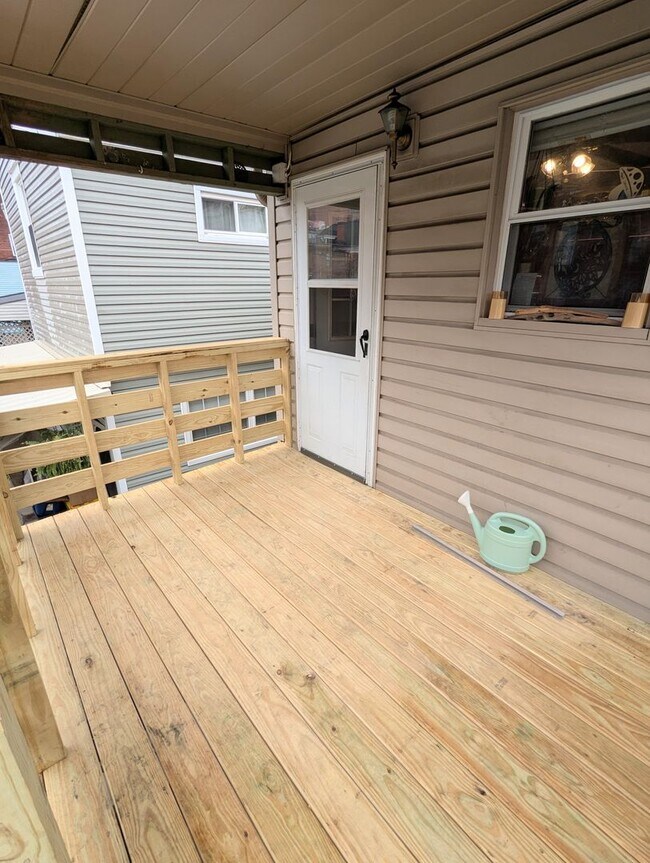 Building Photo - edm257