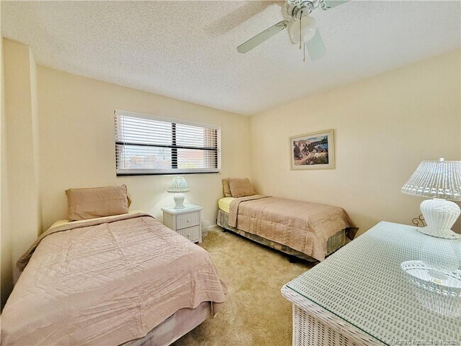 Building Photo - 9490 S Ocean Dr