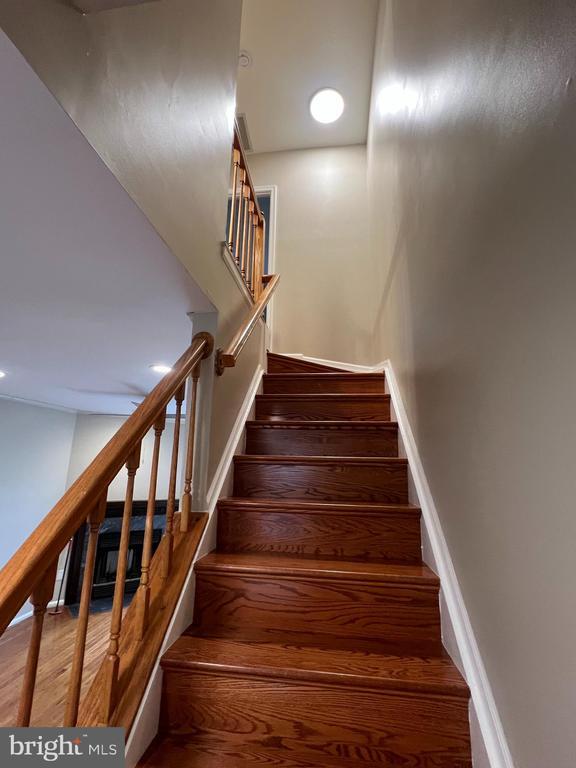 Building Photo - 5803 Norham Dr
