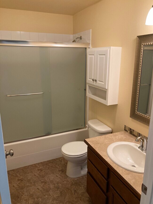 Building Photo - 12201 E Boone Ave