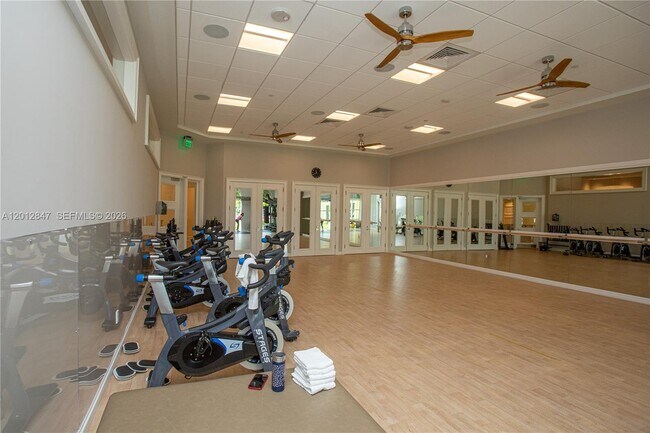Building Photo - 731 Crandon Blvd