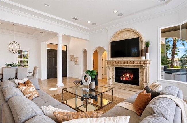 Building Photo - 4130 Causeway Vista Dr