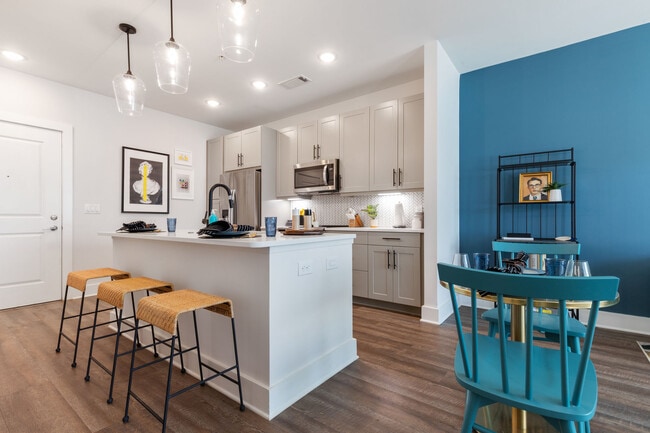 Building Photo - Broadstone Ayrsley