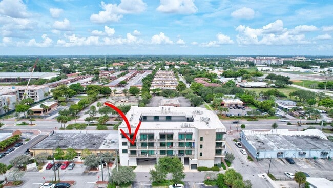 Building Photo - 4100 SW 64th Ave