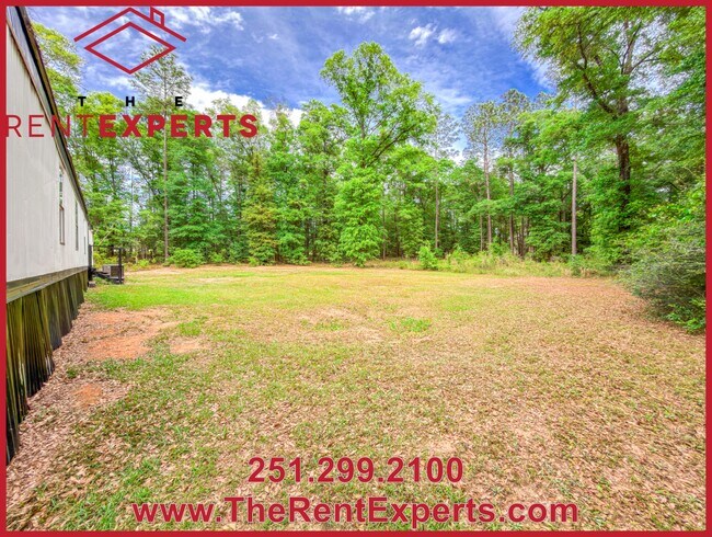 Building Photo - 6360 Mauvilla Dr W