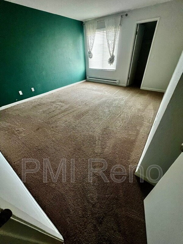 Building Photo - 3865 E Leonesio Dr