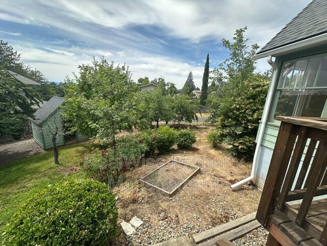 Building Photo - 1699 NE Foothill Blvd