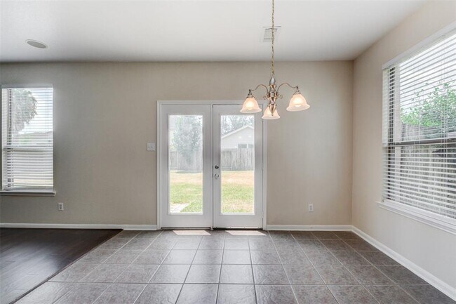 Building Photo - 21515 Pointed Oak Ln