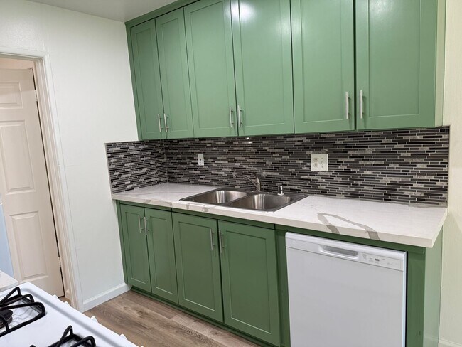 Building Photo - 4738 Elderwood Ct