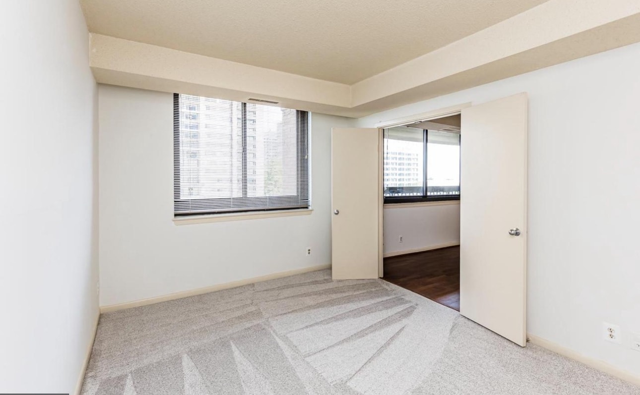 Building Photo - 5501 Seminary Rd