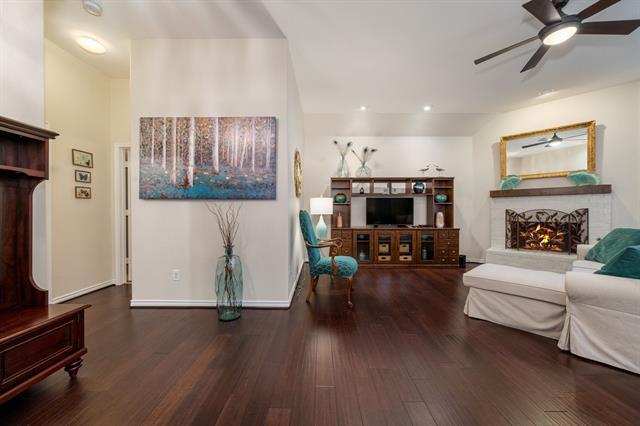 Building Photo - 7913 Southmark Dr