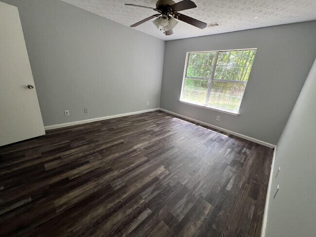 Building Photo - Charming 3 Bed, 2 Bath Home for Rent in Ri...