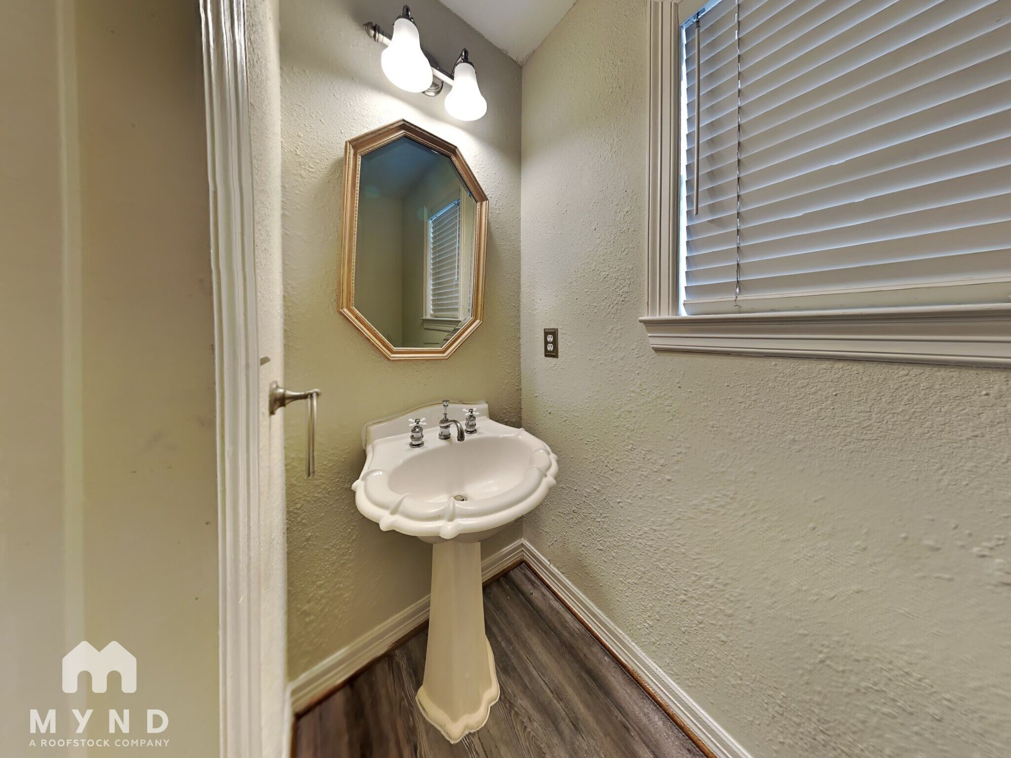 Building Photo - 19026 Owen Oak Dr