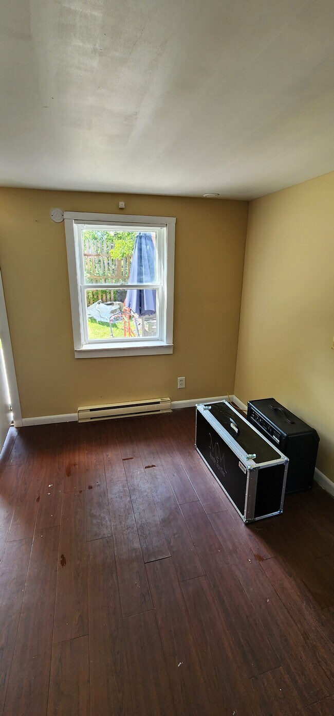 Building Photo - 274 N Main St