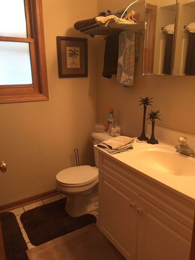 Building Photo - Kennelly Properties - 1336