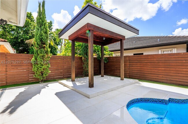 Building Photo - 15932 SW 101st Terrace