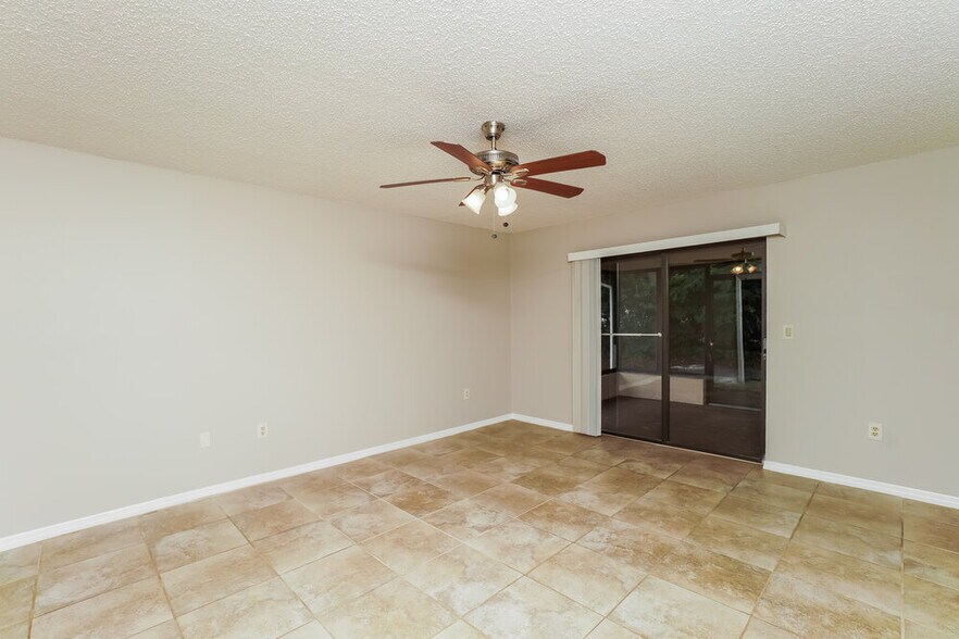 Building Photo - 13081 Hanley Dr