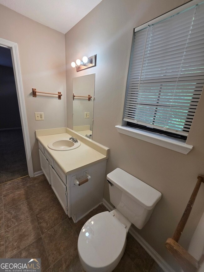 Building Photo - 300 Handley Ct
