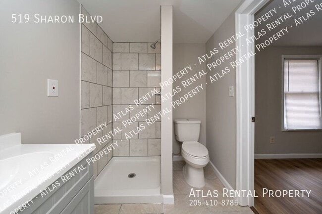 Building Photo - 519 Sharon Blvd