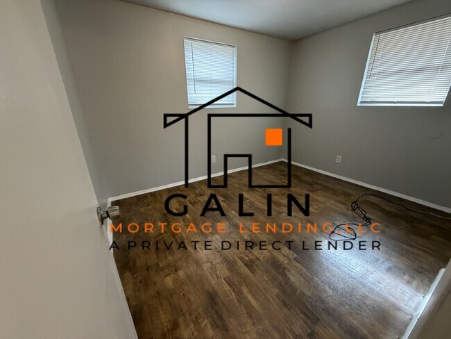 Building Photo - 8 Del Mar Cir