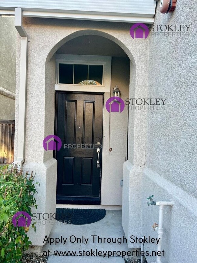 Building Photo - 1019 Sycamore Ln