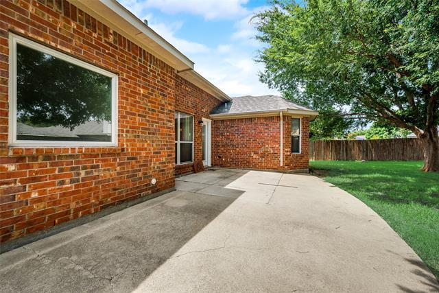 Building Photo - 2509 Persimmon Dr