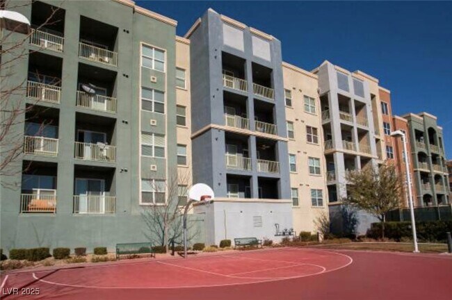 Building Photo - 38 E Serene Ave