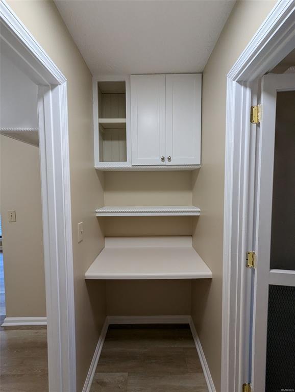 Building Photo - 6885 Brownwood Ln