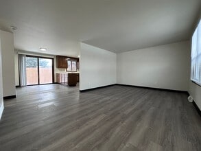 Building Photo - 1255-1325 O Keefe Rd