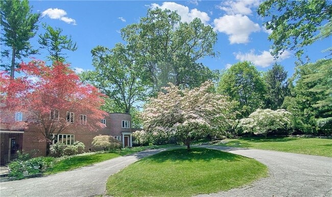 Building Photo - 57 Drum Hill Ln