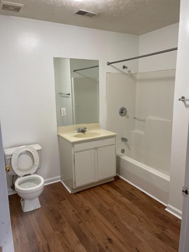 Building Photo - 98 Andrea Dr