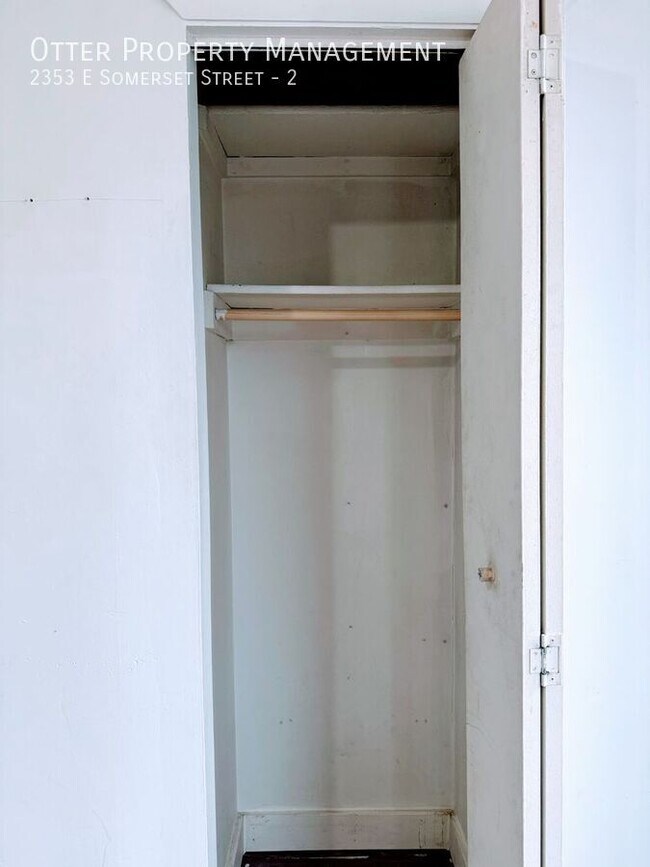 Building Photo - 2353 E Somerset St