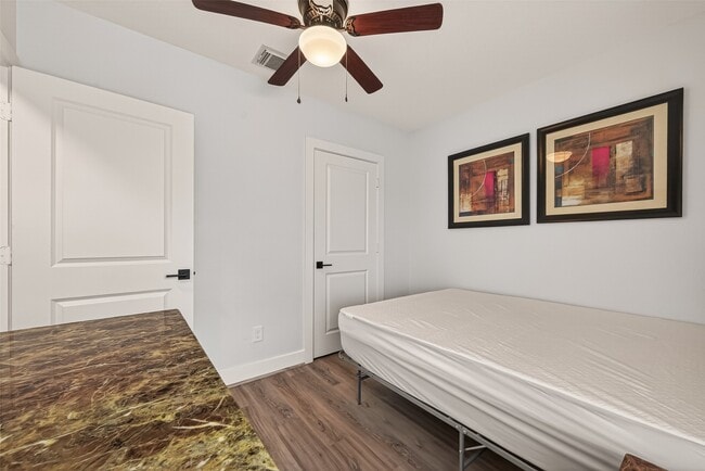 Building Photo - 4309 Beggs St