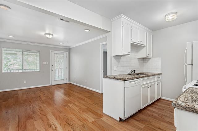 Building Photo - 4931 Junius St