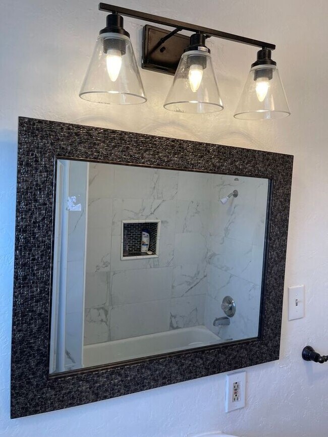 Building Photo - Coming Soon Modesto Renovated 3 Bedroom 1 ...