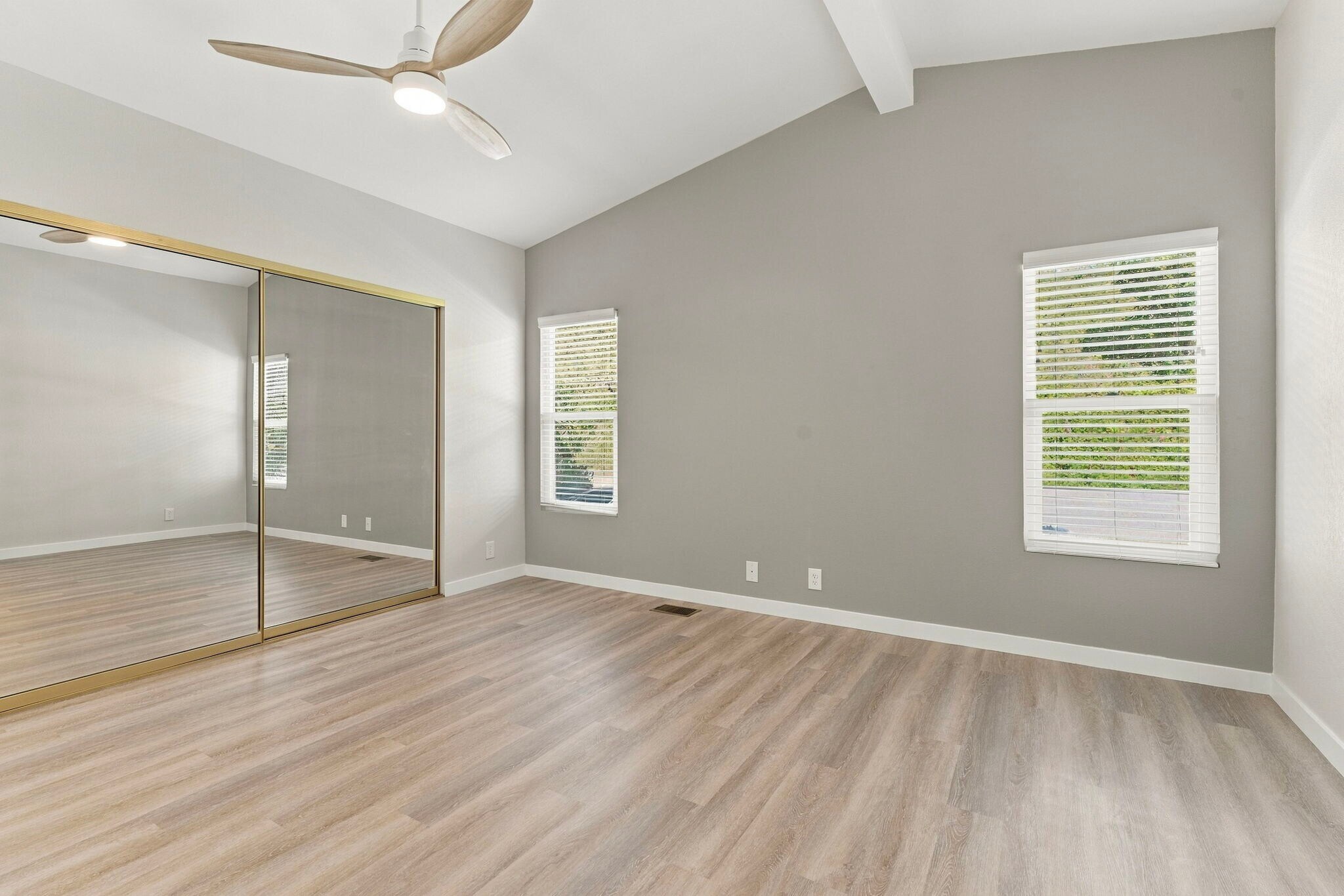 Master Bedroom - 2010 W San Marcos Blvd