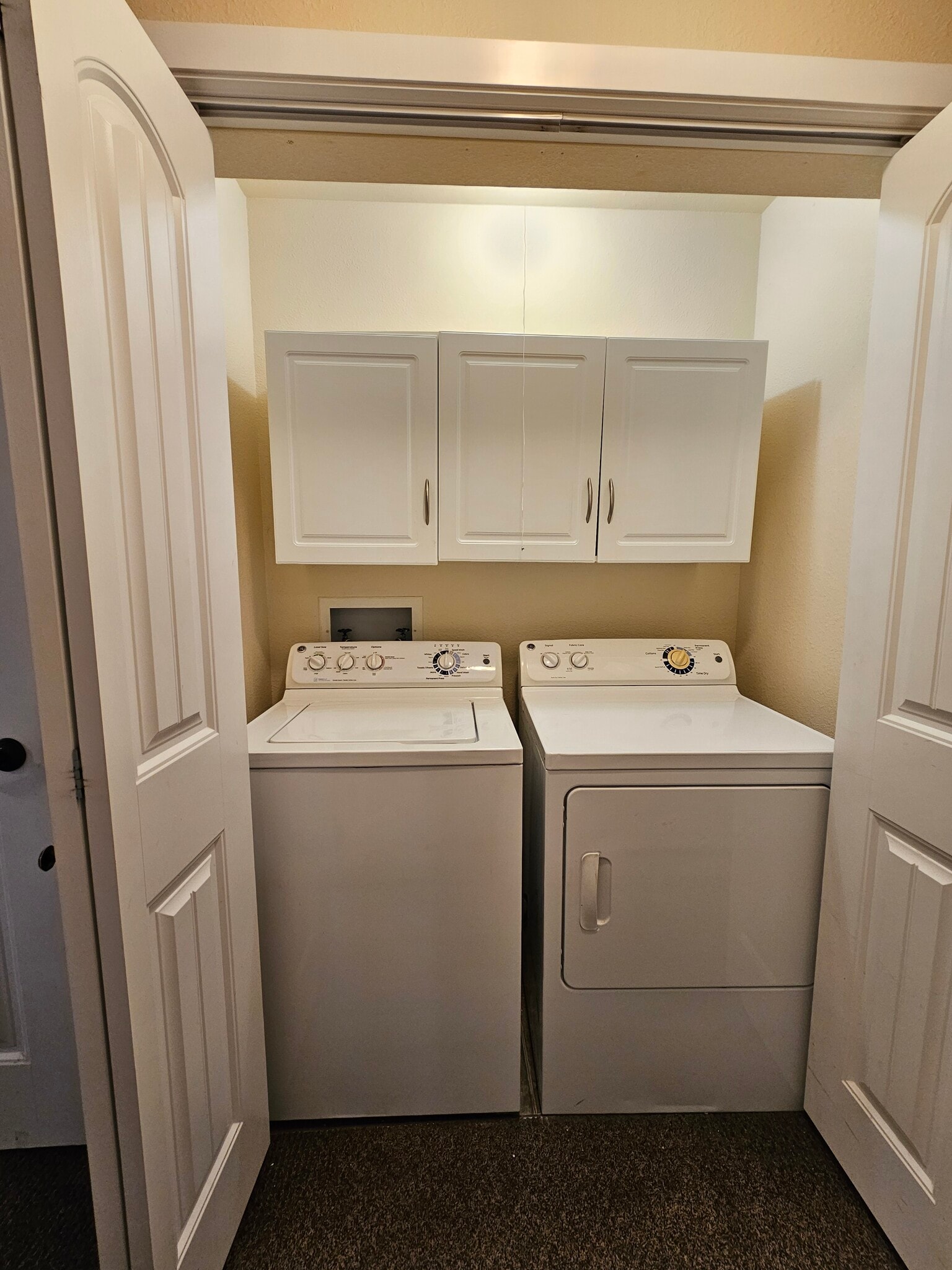 Building Photo - 2610 Gallery View Dr