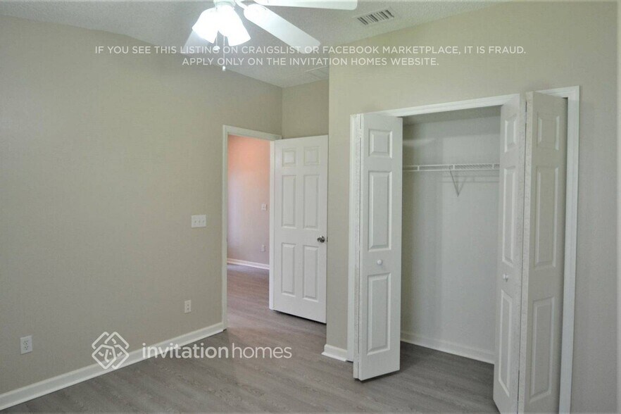 Building Photo - 657 Silver Birch Pl