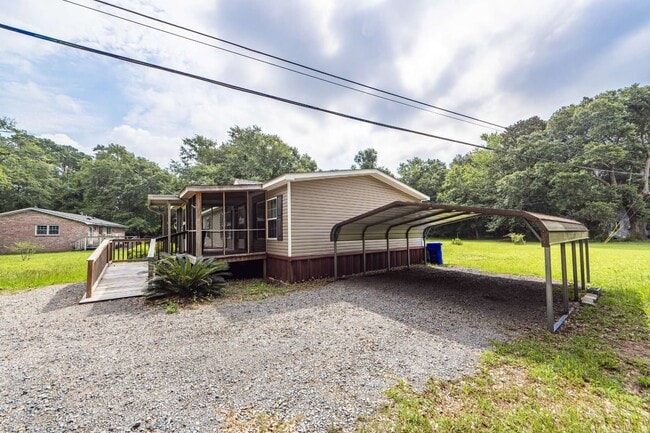 Building Photo - 1911 Grimball Rd