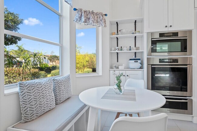 Building Photo - 13 Cleveland Ct