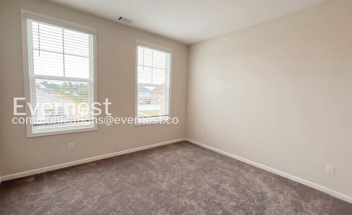 Building Photo - 7726 Mistflower Cir