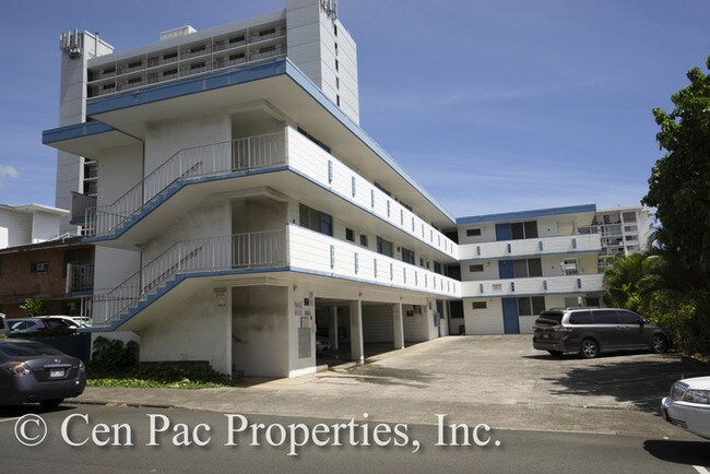 Building Photo - 1715 Anapuni St