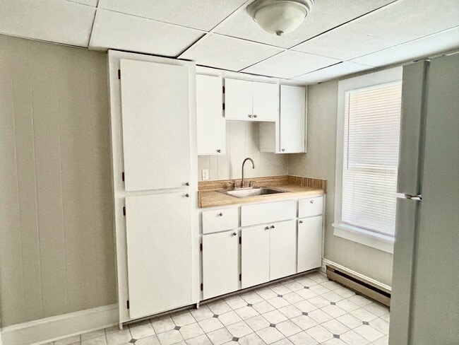 Building Photo - 445 Bryarly Rd