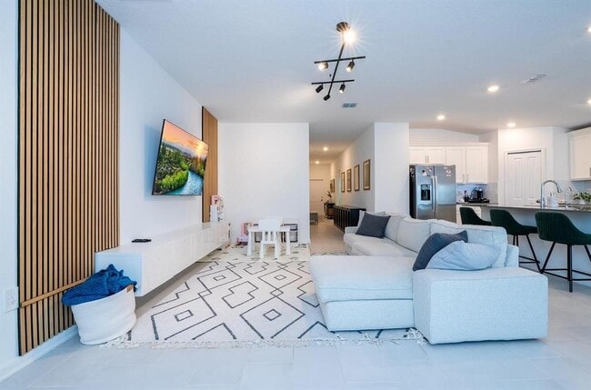 Building Photo - 5391 Preserve Blvd