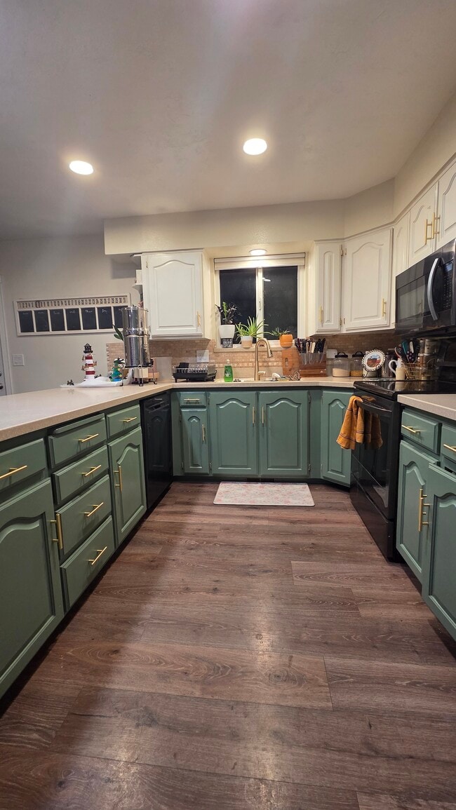 Building Photo - 4701 Turnberry Pl