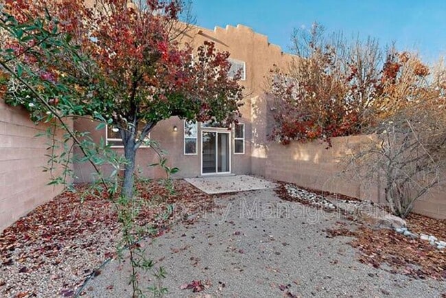 Building Photo - 6520 Los Pueblos Pl NW