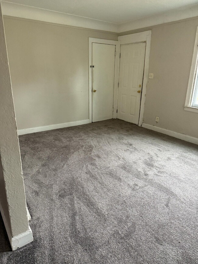 Building Photo - Your Next Home Awaits at 15840 Ardmore!