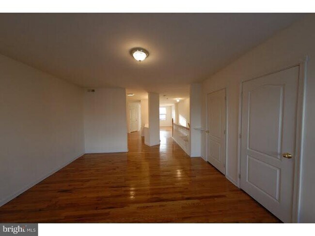 Building Photo - 2822 Ogden St