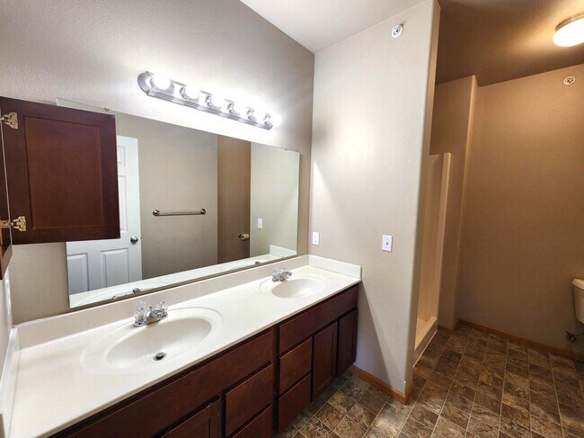 Building Photo - 2210 W Lake Rd