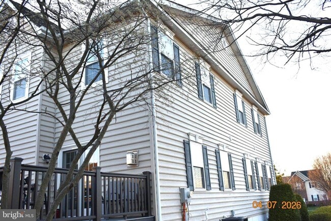 Building Photo - 1244 Rosemont Terrace